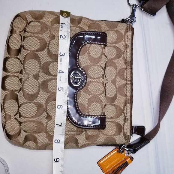 🌸 Coach / Signature crossbody‎ bag - Picture 5 of 8